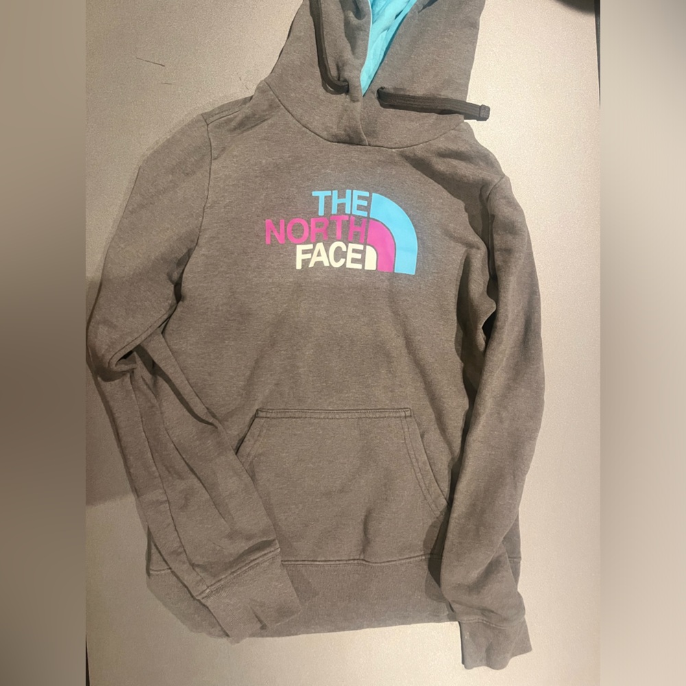 The North Face Gray Sweatshirt Relaxed Fit